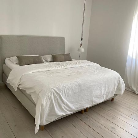 Haus Mit Tuermchen Leilighet Solingen Eksteriør bilde